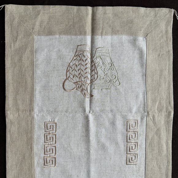 Table Runner, Handmade, Embroidered Linen, 16.5" x 41.5" - Picture 5 of 7